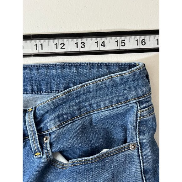 Levis Jeans Womens Size 14 32 Large Mid Rise Capri Denim Pants Stretch Blue Fall - Picture 10 of 16